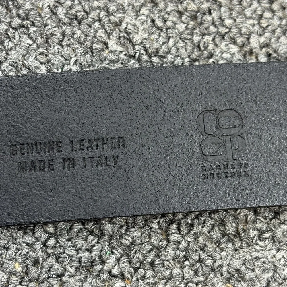 Barneys New York Black Leather Belt Made in Italy Size 34 Genuine Leather NWT